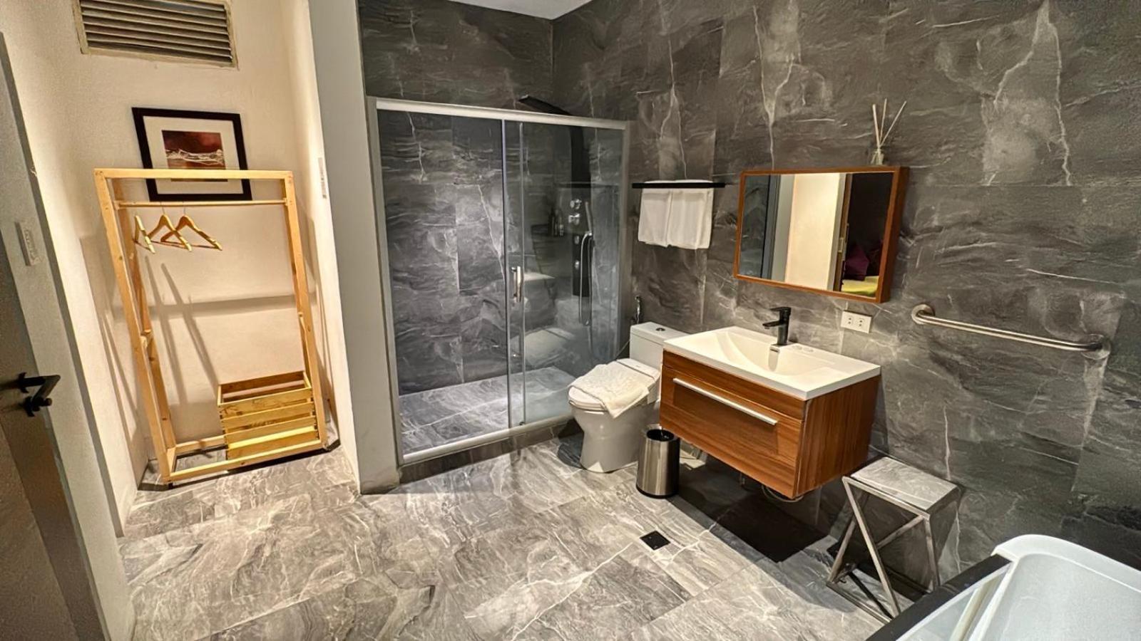 City Park Hotel Residences Taguig Kültér fotó